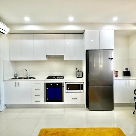 City Beach Studio Apartment Нюкасъл Екстериор снимка